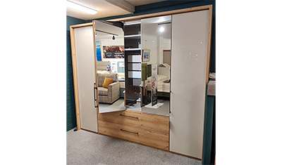 5 Door Bi-fold Wardrobe With Mirrored Doors