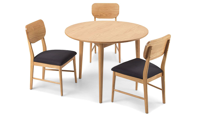 Skien Round Table & 4 Chairs